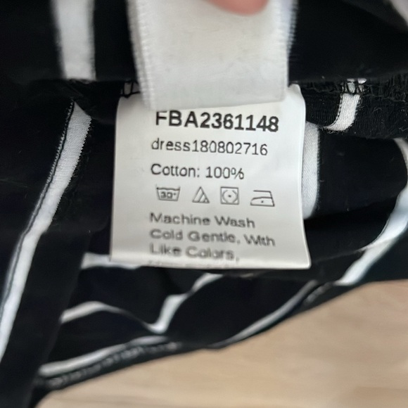 NWOT Striped Relaxed Bodycon Dress - Picture 3 of 3